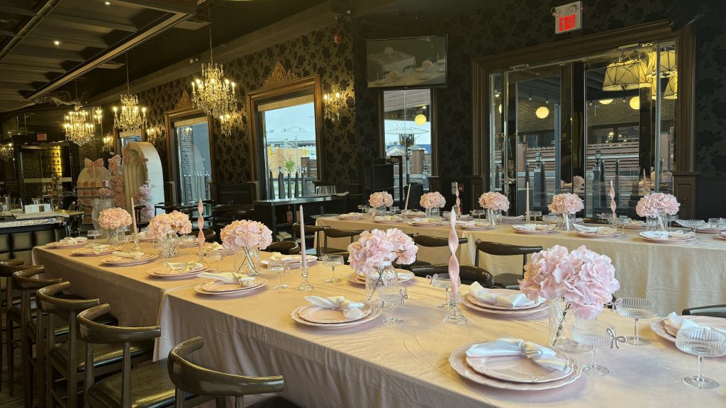 Elegant space for wedding dinner venue in Vaughan, Ontario